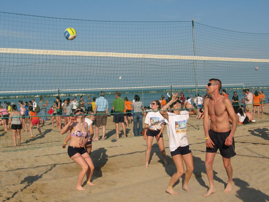 album/YoungVolley_30Apr-3Maggio2009/apr09-490.jpg